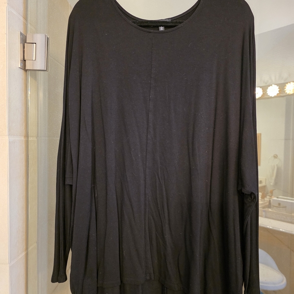 Universal Standard Classic Black T-Shirt L (22/24) - Picture 1 of 2